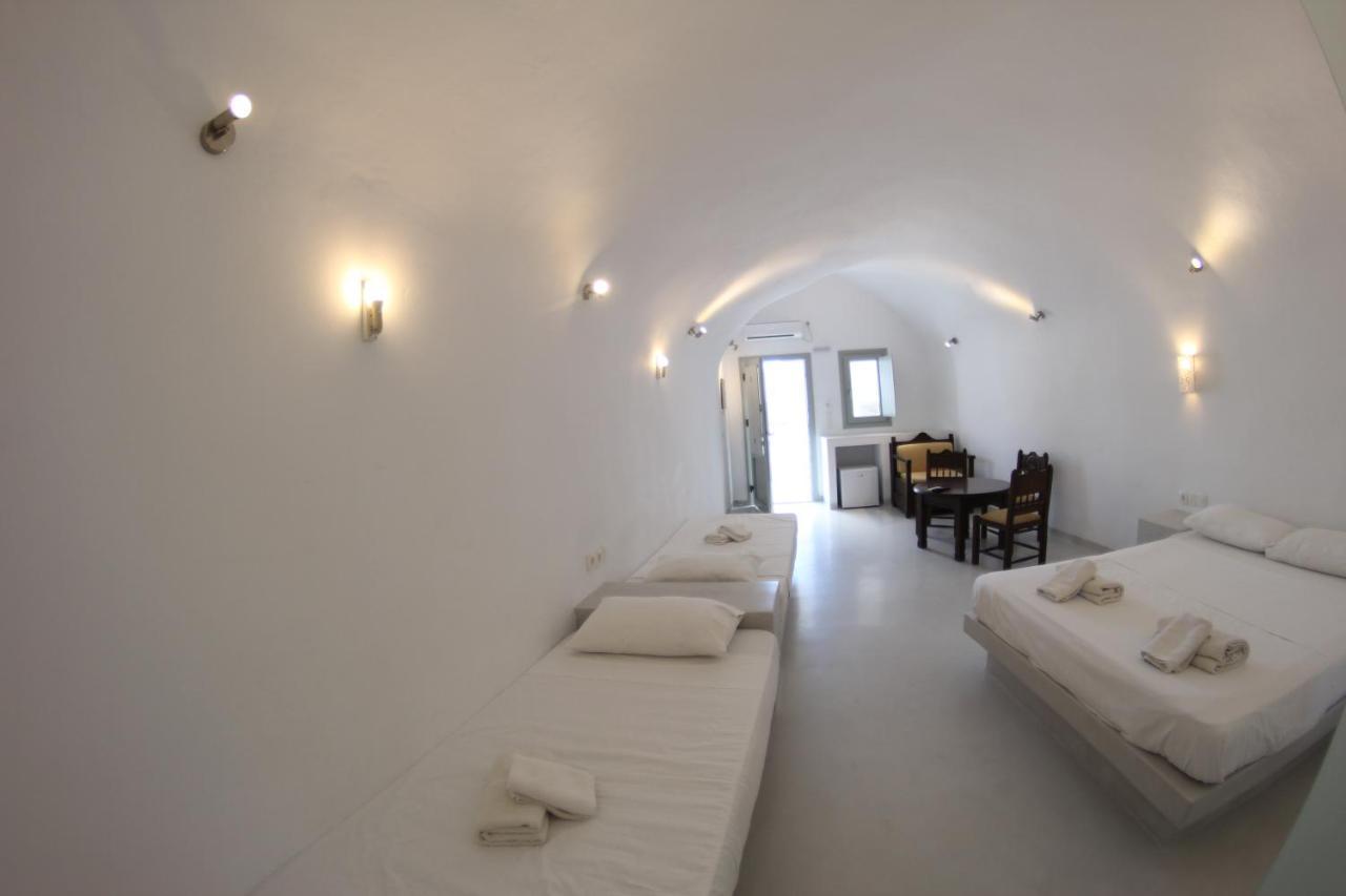 Fira Getaway - Economy Basement Rooms Esterno foto